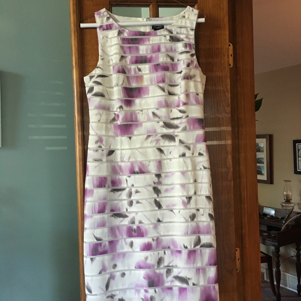 Ann Taylor dress. Beautiful for spring summer.